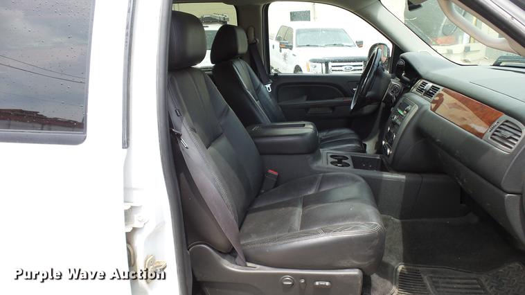 image for item DP9528 2011 GMC Sierra 1500 SLT Crew Cab Z71 pickup truck