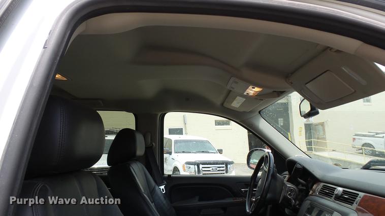 image for item DP9528 2011 GMC Sierra 1500 SLT Crew Cab Z71 pickup truck