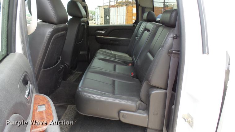 image for item DP9528 2011 GMC Sierra 1500 SLT Crew Cab Z71 pickup truck