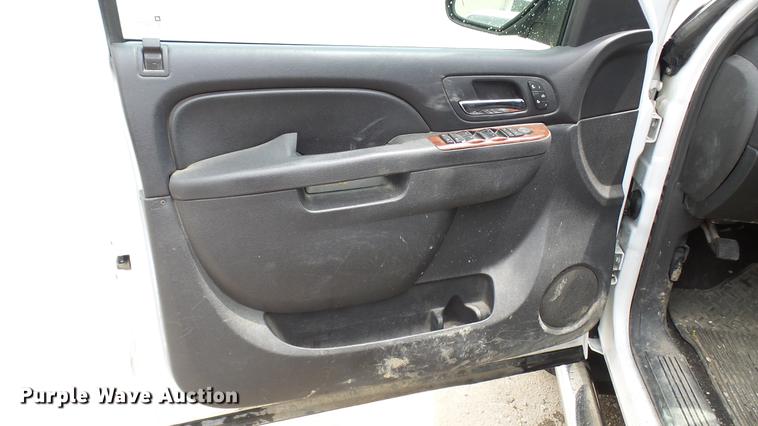 image for item DP9528 2011 GMC Sierra 1500 SLT Crew Cab Z71 pickup truck