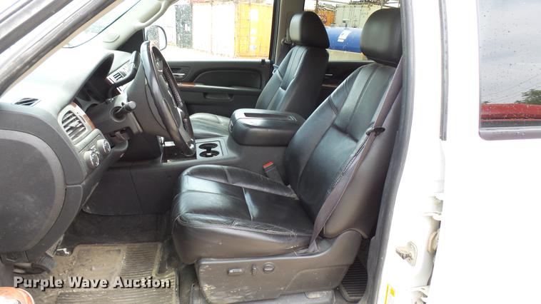 image for item DP9528 2011 GMC Sierra 1500 SLT Crew Cab Z71 pickup truck