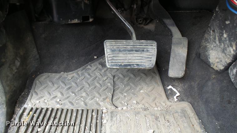 image for item DP9528 2011 GMC Sierra 1500 SLT Crew Cab Z71 pickup truck