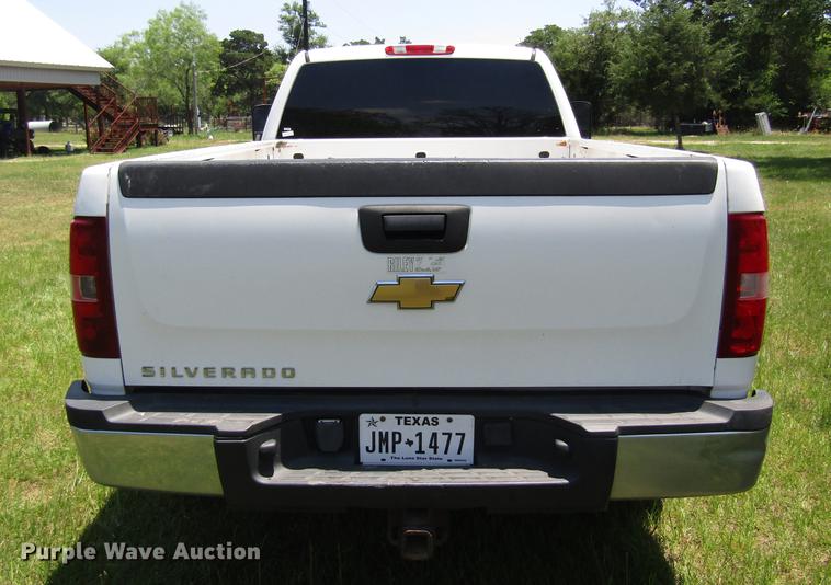 image for item DW9264 2007 Chevrolet Silverado 2500HD Ext. Cab pickup truck