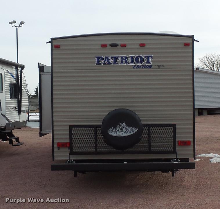 image for item DW9706 2018 Forest River Cherokee M-26DB camper