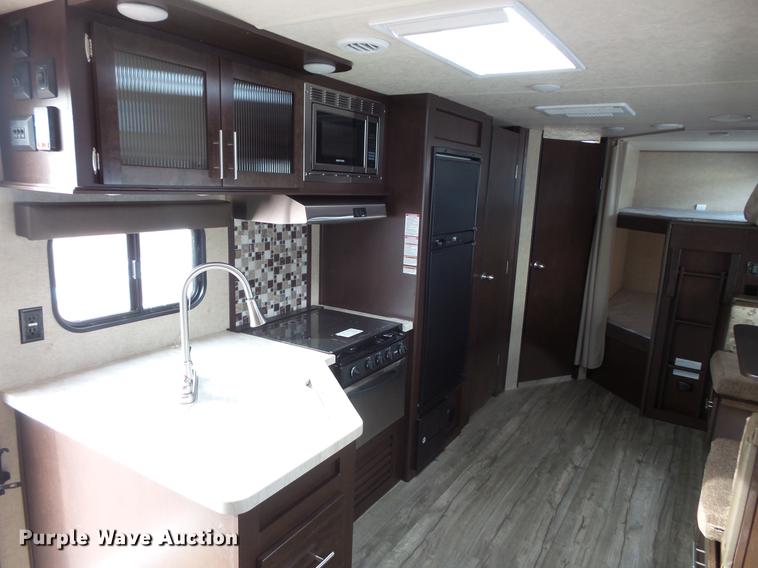 image for item DW9706 2018 Forest River Cherokee M-26DB camper