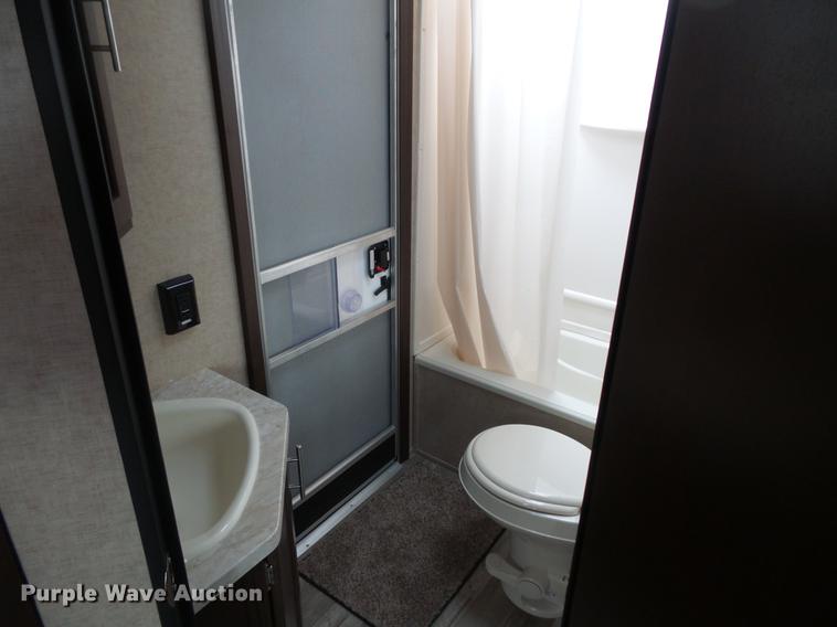 image for item DW9706 2018 Forest River Cherokee M-26DB camper