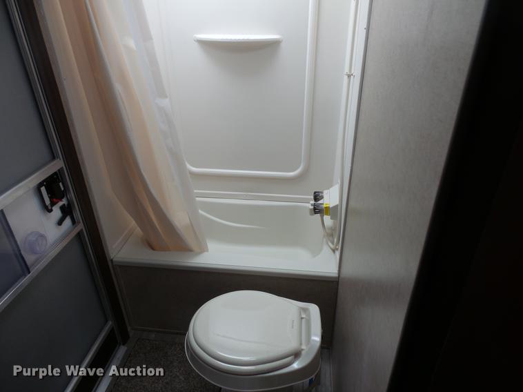 image for item DW9706 2018 Forest River Cherokee M-26DB camper