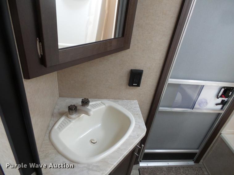 image for item DW9706 2018 Forest River Cherokee M-26DB camper