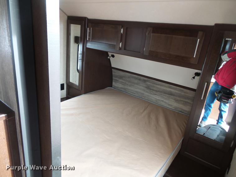 image for item DW9706 2018 Forest River Cherokee M-26DB camper