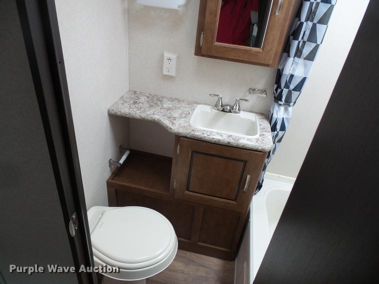 image for item DW9707 2017 Forest River Salem camper