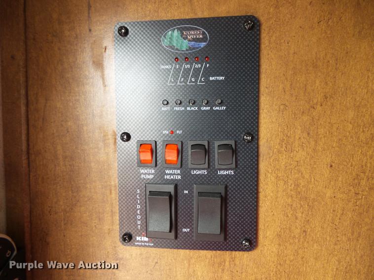 image for item DW9707 2017 Forest River Salem camper