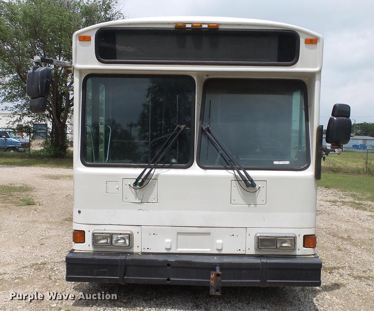 image for item EC9739 2002 Gillig G20B096N4 transit bus