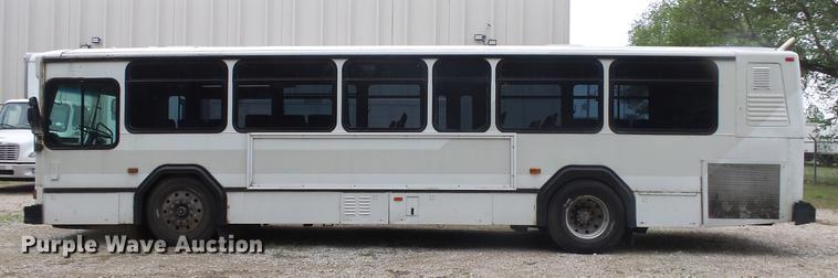 image for item EC9739 2002 Gillig G20B096N4 transit bus