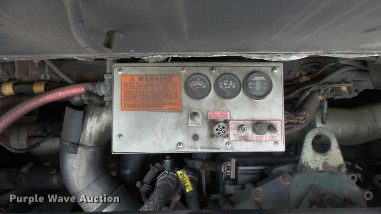 image for item EC9739 2002 Gillig G20B096N4 transit bus