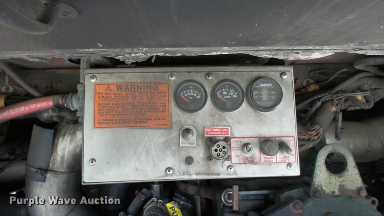 image for item EC9739 2002 Gillig G20B096N4 transit bus