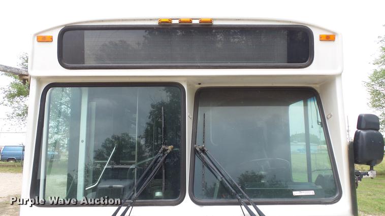 image for item EC9739 2002 Gillig G20B096N4 transit bus