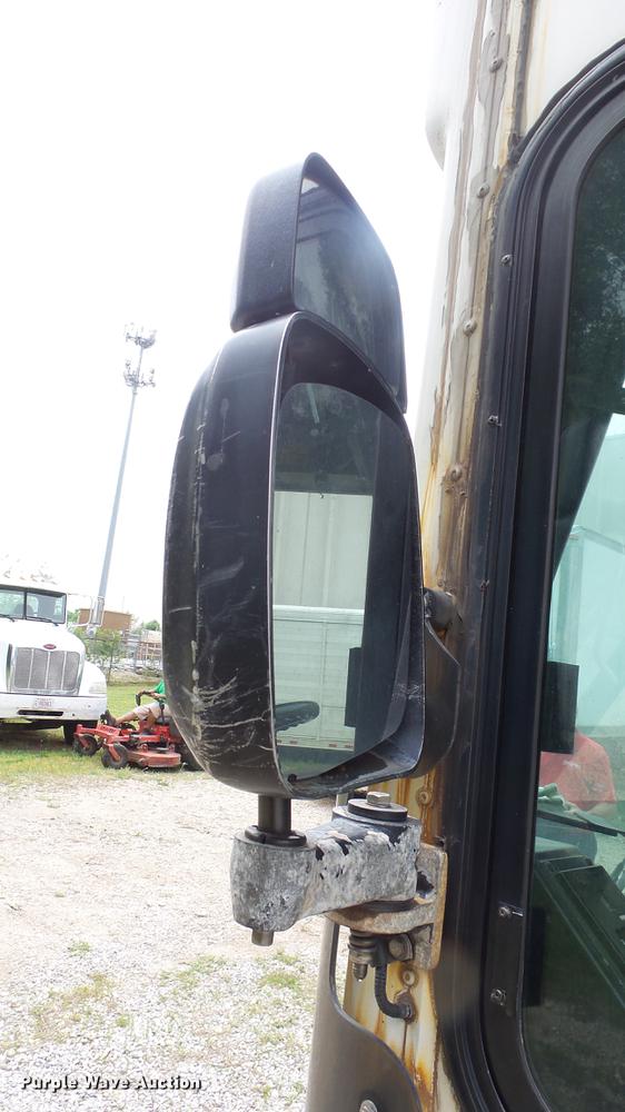 image for item EC9739 2002 Gillig G20B096N4 transit bus