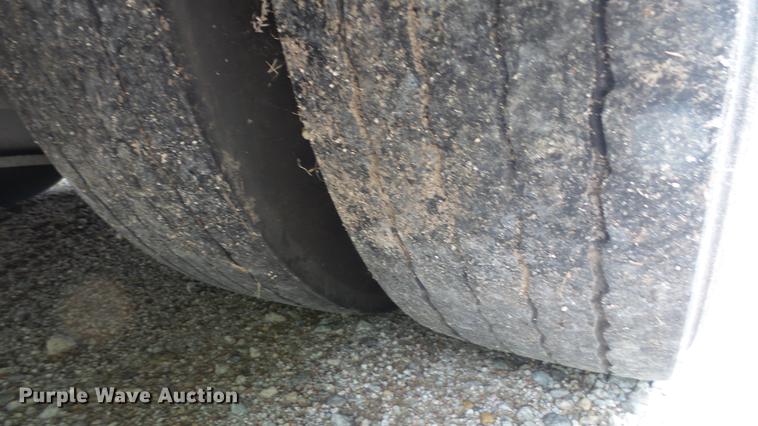 image for item EC9739 2002 Gillig G20B096N4 transit bus