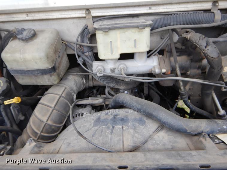 image for item EI9102 1997 Chevrolet P30 box truck