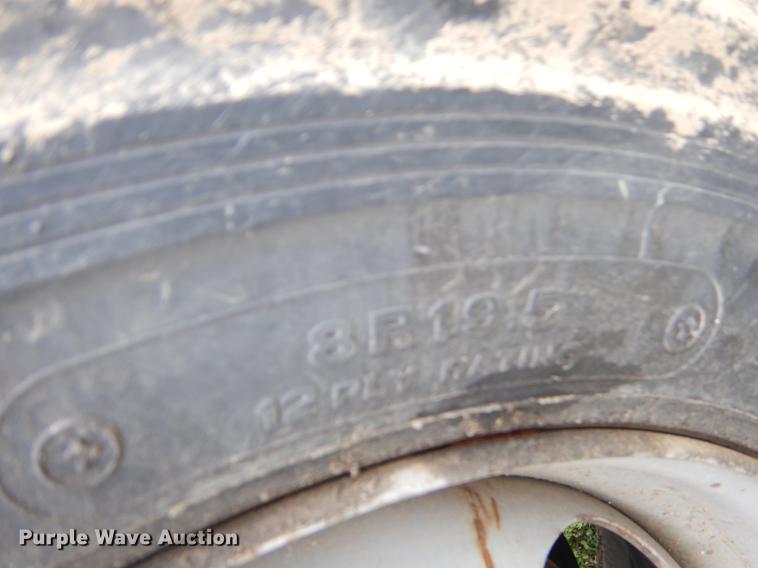 image for item EI9102 1997 Chevrolet P30 box truck