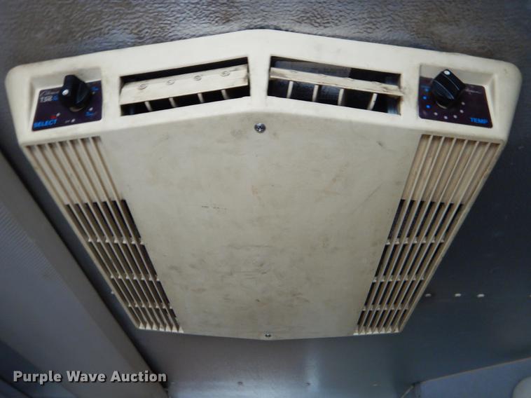 image for item EI9102 1997 Chevrolet P30 box truck