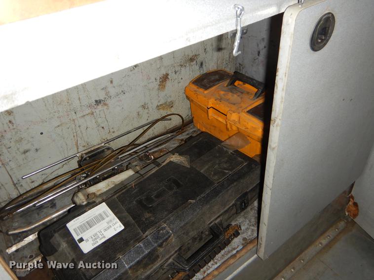 image for item EI9102 1997 Chevrolet P30 box truck