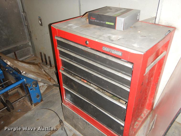 image for item EI9102 1997 Chevrolet P30 box truck