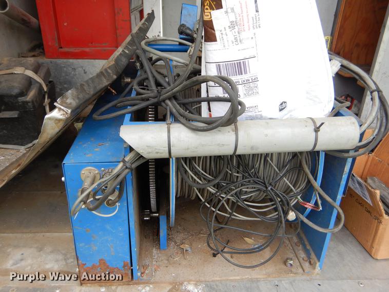 image for item EI9102 1997 Chevrolet P30 box truck