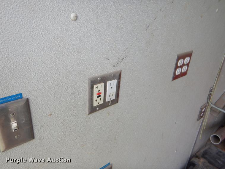 image for item EI9102 1997 Chevrolet P30 box truck