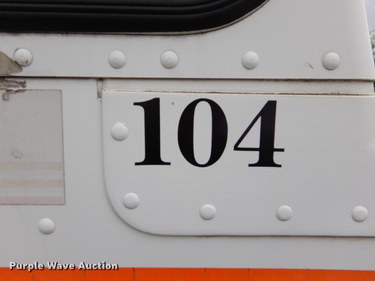 image for item EI9102 1997 Chevrolet P30 box truck