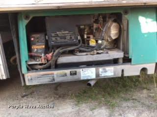 image for item EI9102 1997 Chevrolet P30 box truck