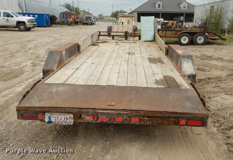 image for item EI9109 2011 Lone Star equipment trailer