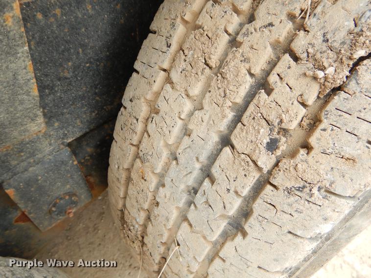 image for item EI9109 2011 Lone Star equipment trailer