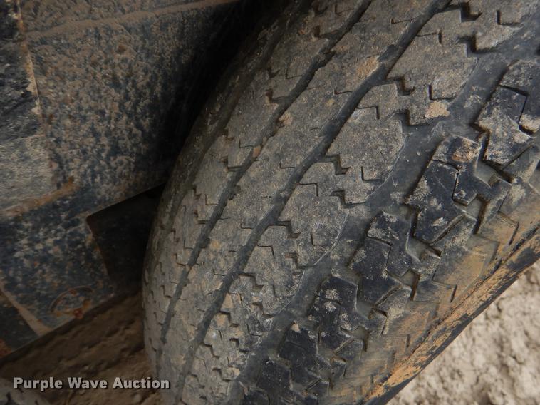 image for item EI9109 2011 Lone Star equipment trailer