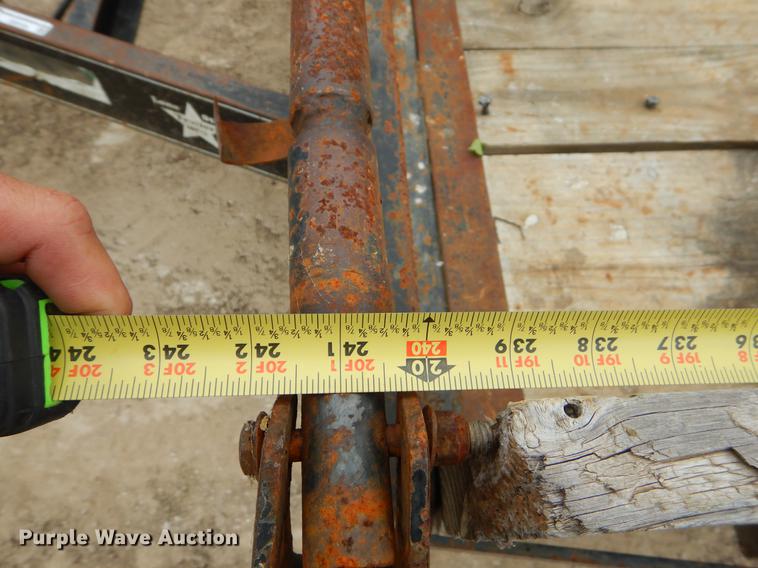 image for item EI9109 2011 Lone Star equipment trailer