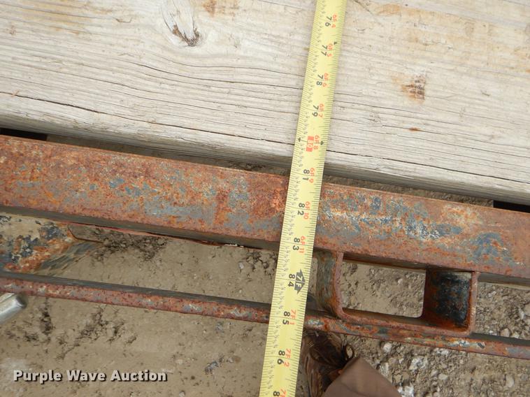 image for item EI9109 2011 Lone Star equipment trailer