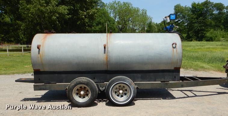 image for item EI9141 United Farm Tools fuel tank trailer