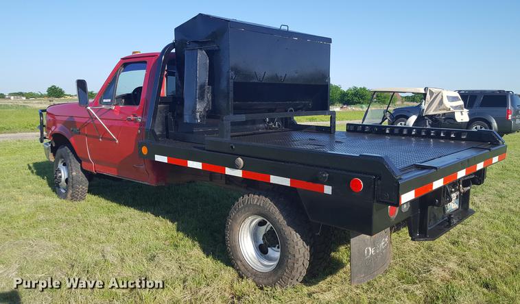 image for item EI9584 1995 Ford F350 bale bed pickup truck