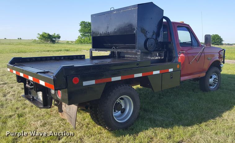 image for item EI9584 1995 Ford F350 bale bed pickup truck