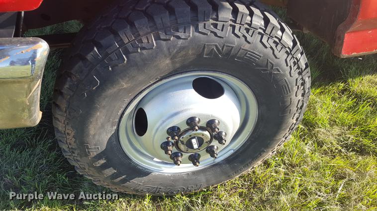 image for item EI9584 1995 Ford F350 bale bed pickup truck