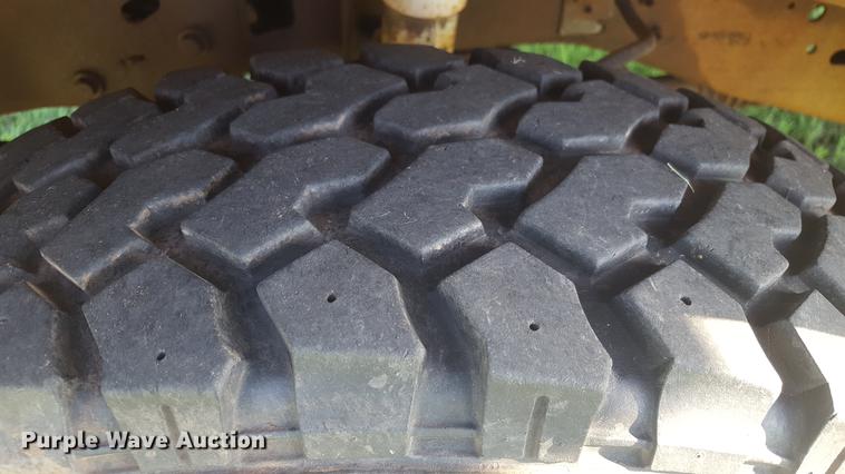 image for item EI9584 1995 Ford F350 bale bed pickup truck