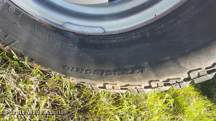 image for item EI9584 1995 Ford F350 bale bed pickup truck