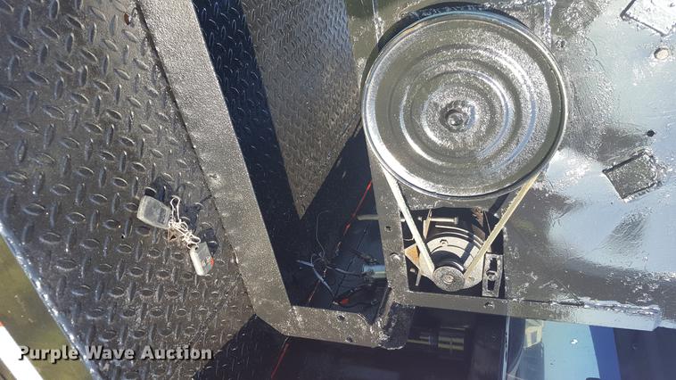 image for item EI9584 1995 Ford F350 bale bed pickup truck