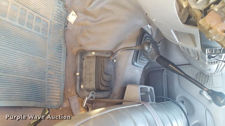 image for item EI9584 1995 Ford F350 bale bed pickup truck