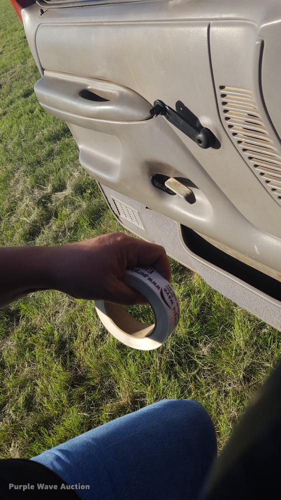 image for item EI9584 1995 Ford F350 bale bed pickup truck