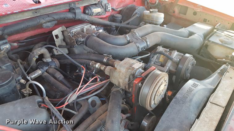 image for item EI9584 1995 Ford F350 bale bed pickup truck