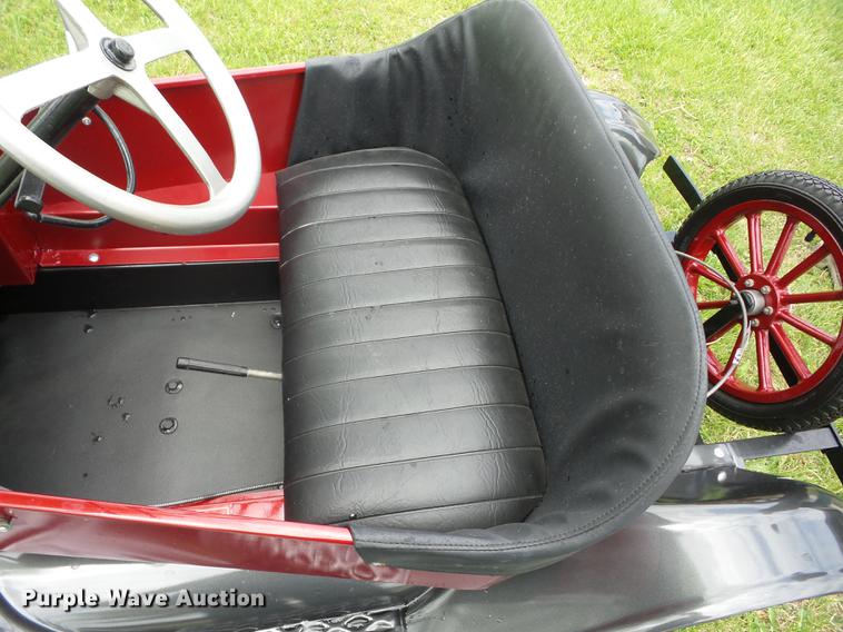 image for item EI9810 Miniature Tin Lizzie car