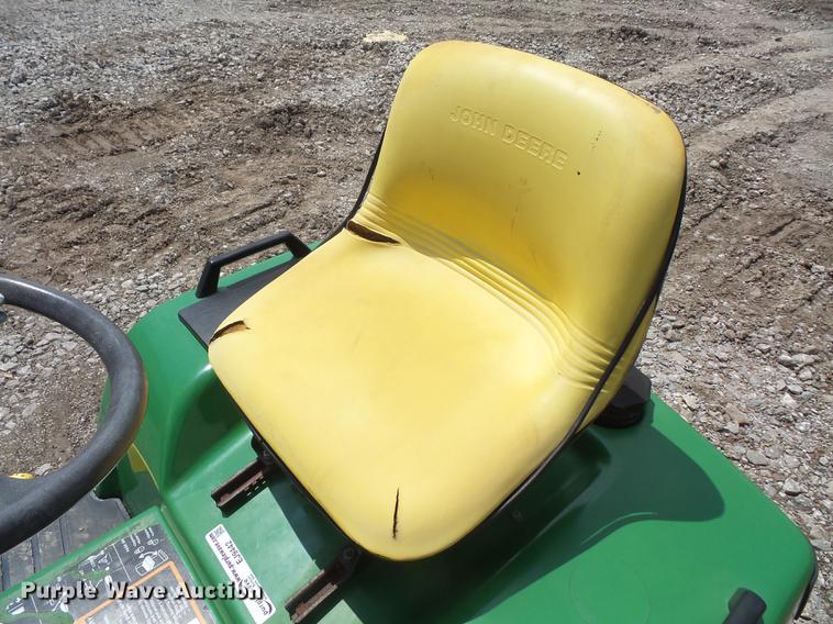 image for item EJ9442 John Deere 425 lawn mower