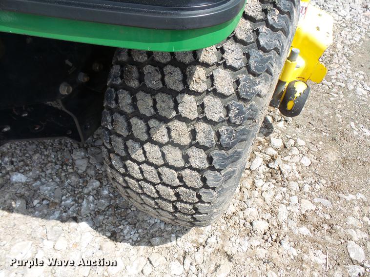 image for item EJ9442 John Deere 425 lawn mower