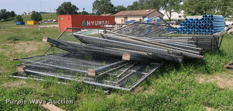 image for item EP9359 Approximately 45 chain link fence panels